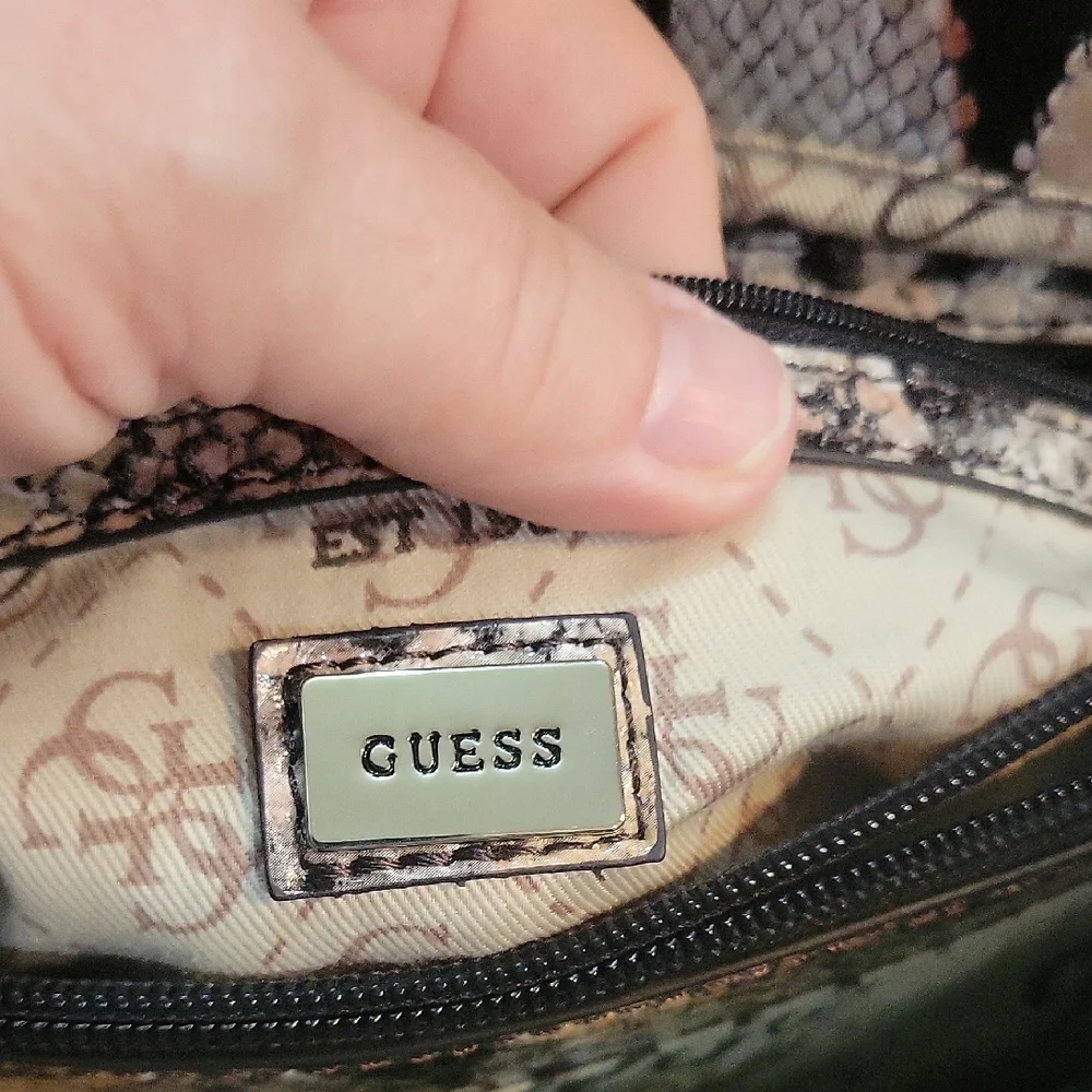 GUESS Multicolor Snake Print Satchel and Wallet - Picture 10 of 12